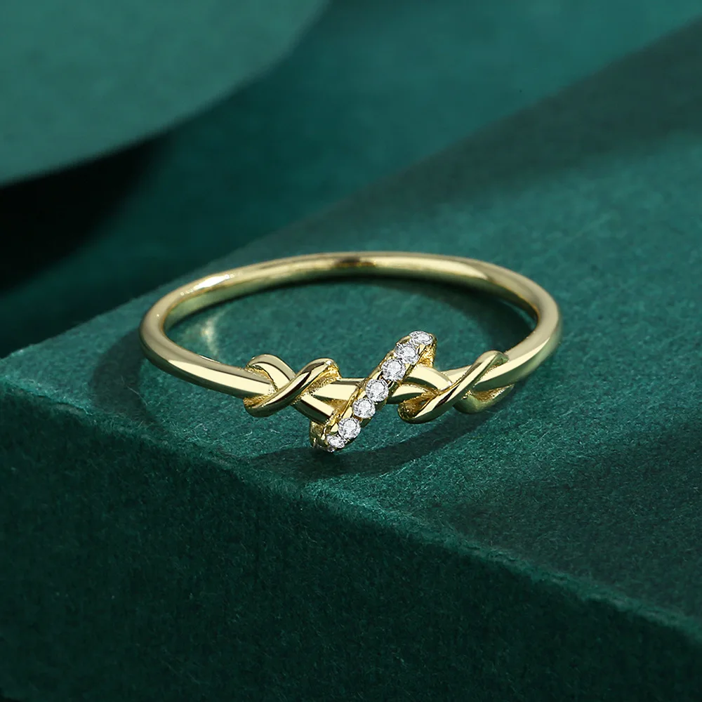 Sterling silver line twist twist winding ring female design sense small luxury light luxury diamond ring hand jewelry