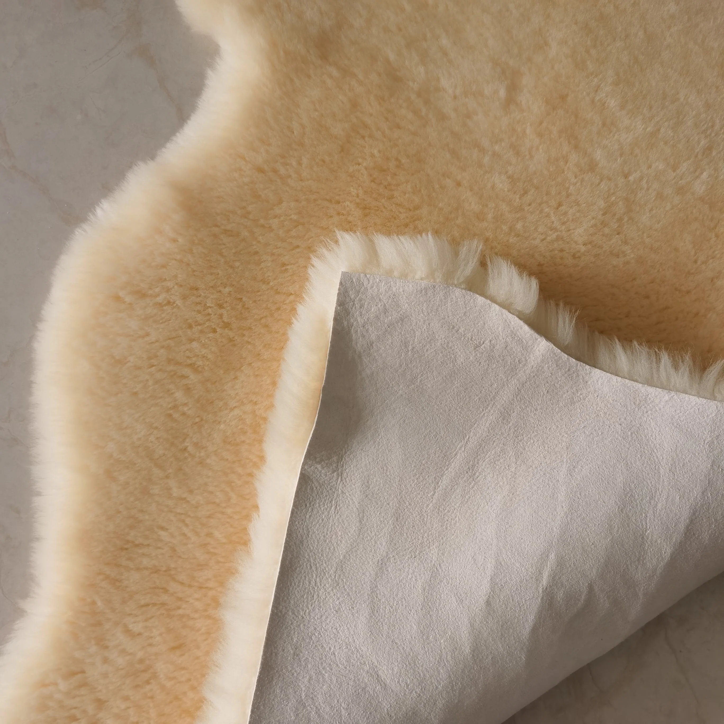 Factory Price Eco-Tan Genuine Australian Merino Baby Sheepskin Rug medical Sheared Fur Pelts Soft Lambskin Fur Carpet