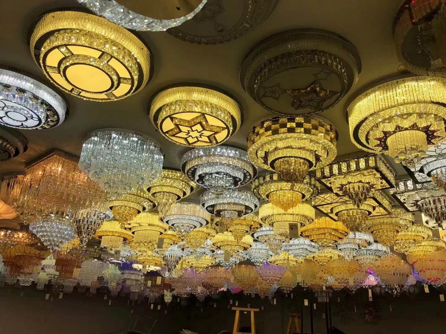 Aimi lighting wholesale cheap price Best sell Modern k9 led crystal chandelier ceiling lamp for home decoration