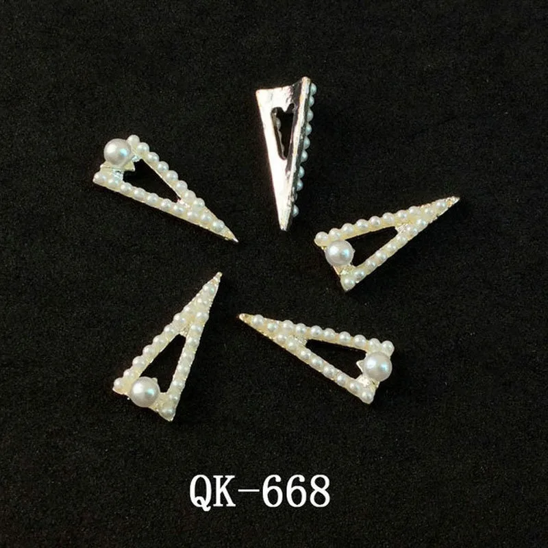 Metal MINI Butterfly 3D Wearing Armor Accessories Hollow Mini Butterfly Micro Diamond