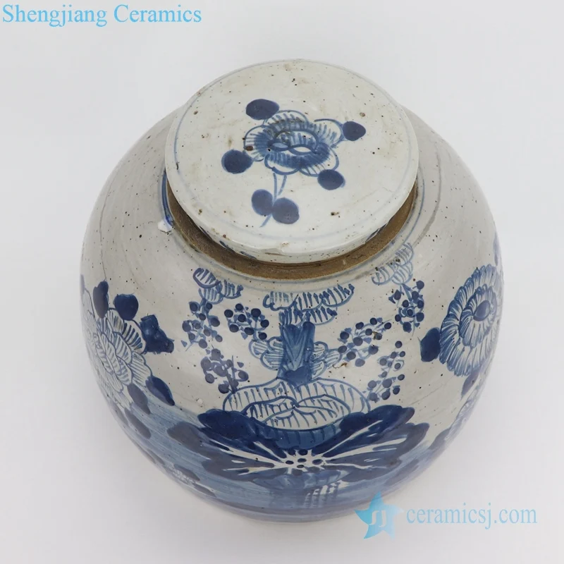 RZEY1217H-L-S Antique hand painted blue and White lotus pattern porcelain home decoration vase