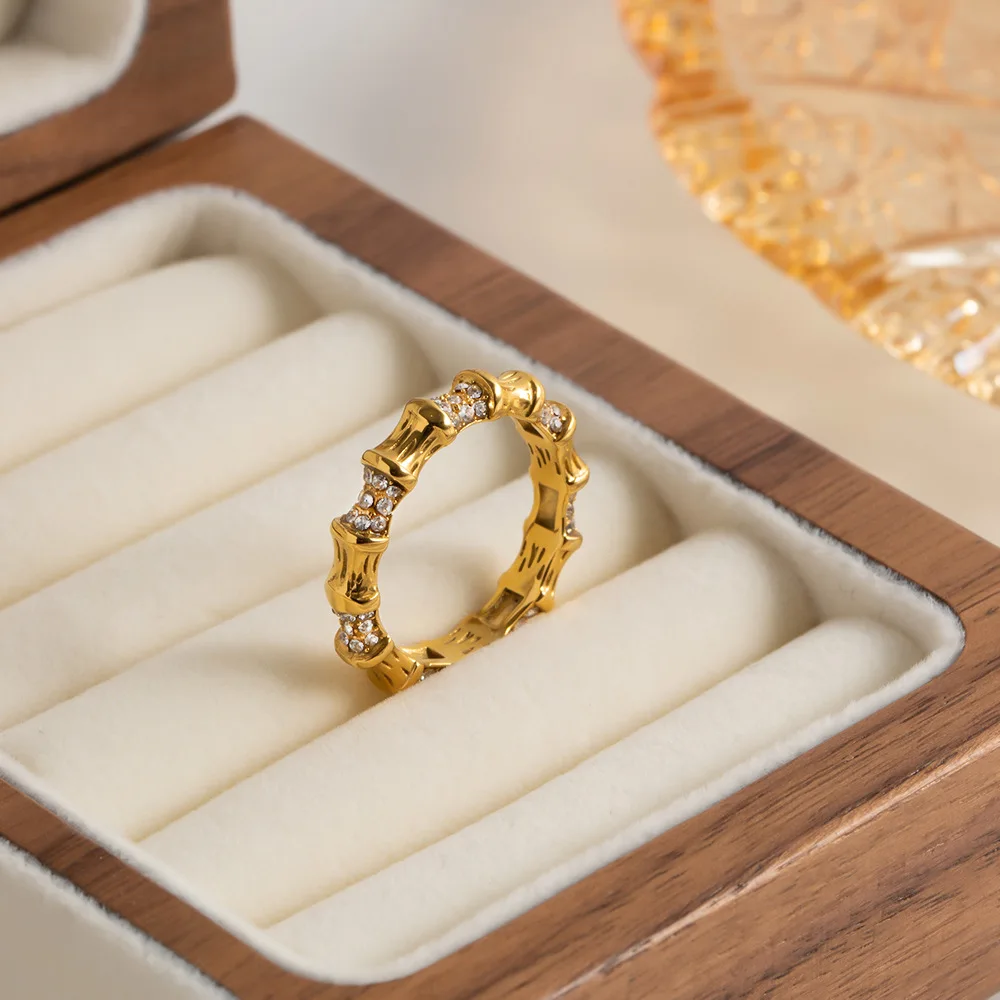 Wholesale Fashion 18k Gold Plated Elegant Zircon Ring Jewelry Stainless Steel Inlaid White Diamond Bamboo Rings