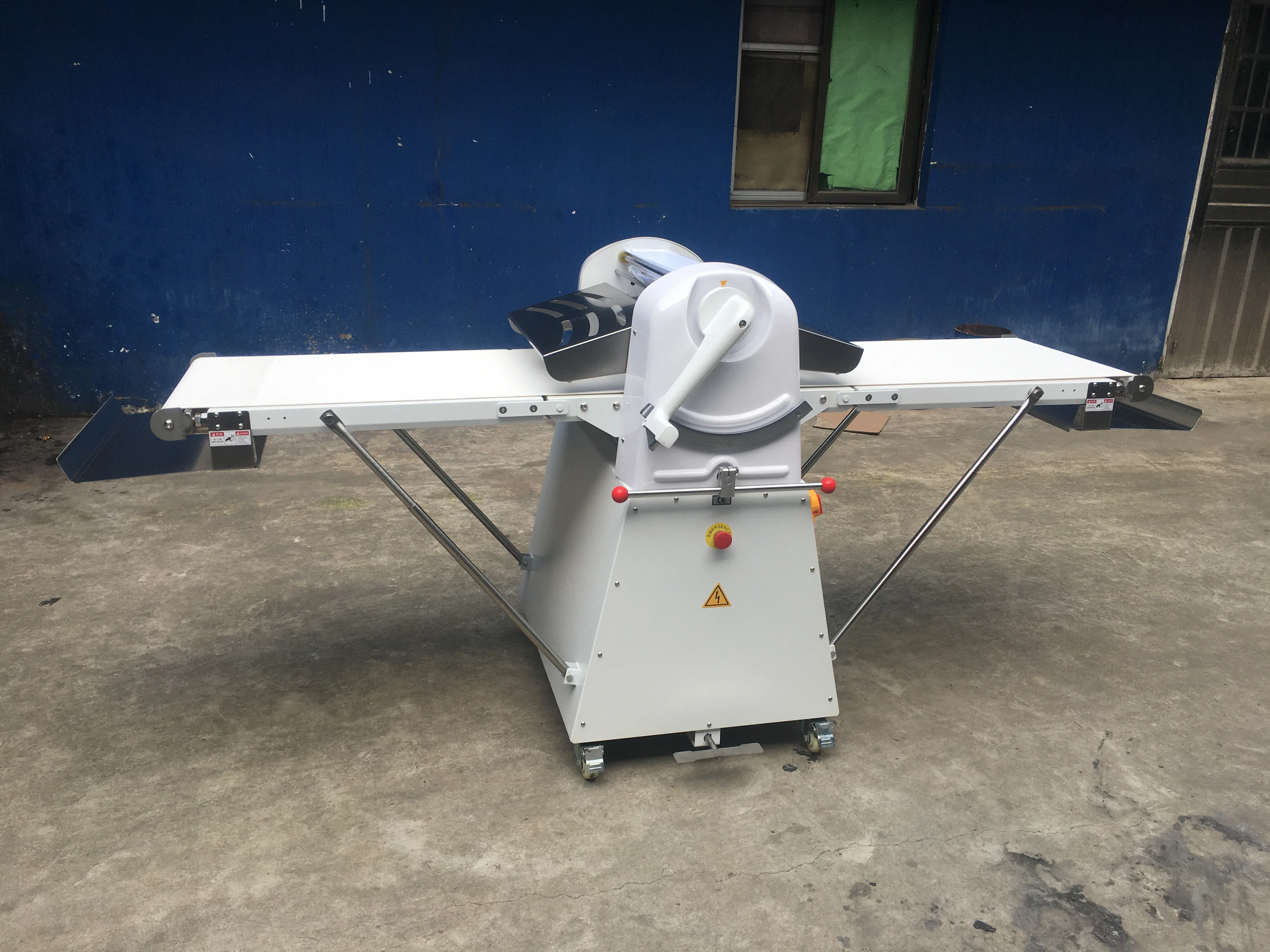 Electric Industrial European Style Pita Toast Baguette Dough Sheeter Roller Machine For Bread Pastry