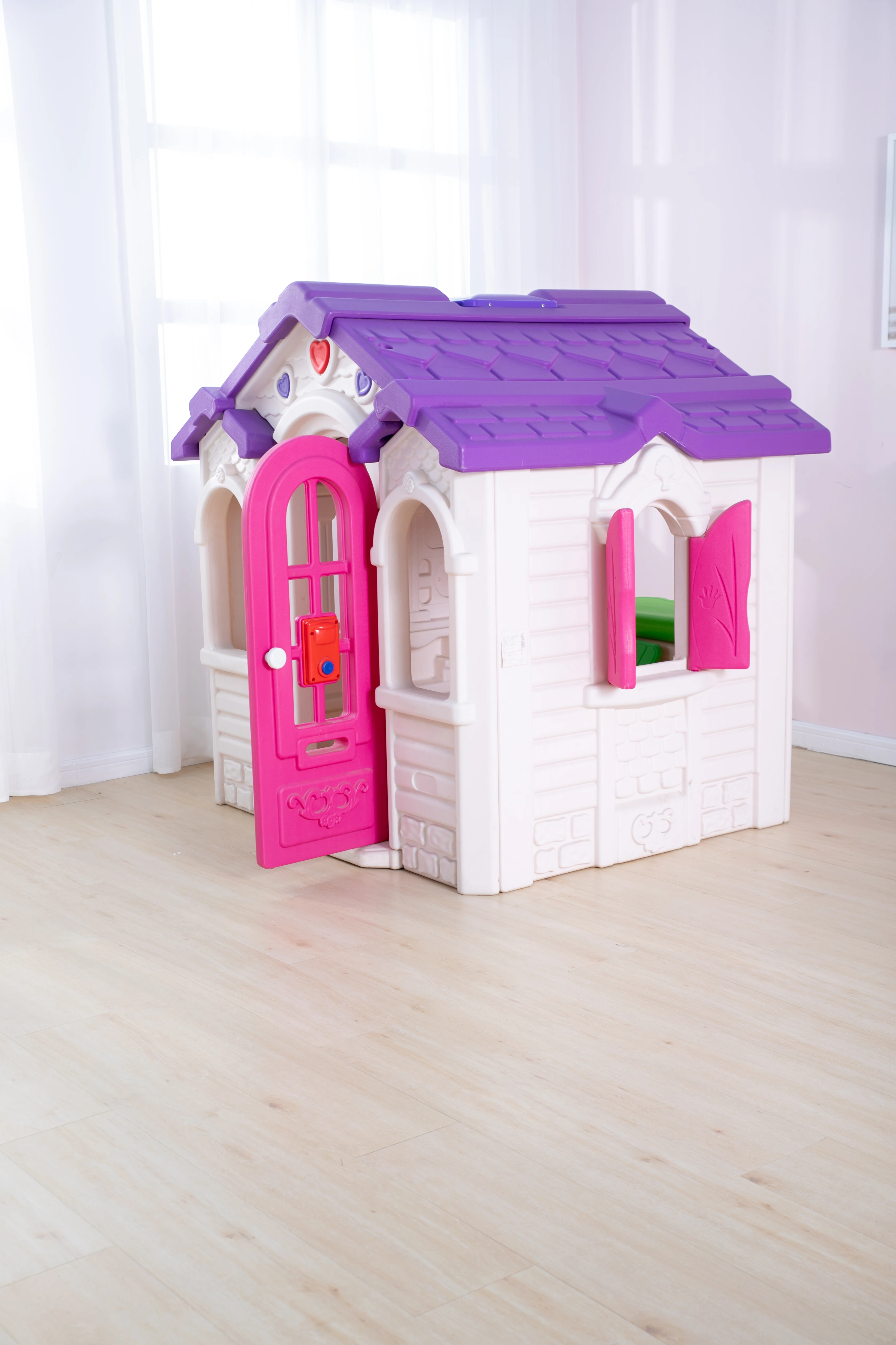 Wholesale Small Exquisite Beautiful Kids Portable Playground Equipment Indoor Plastic Kids Playhouse