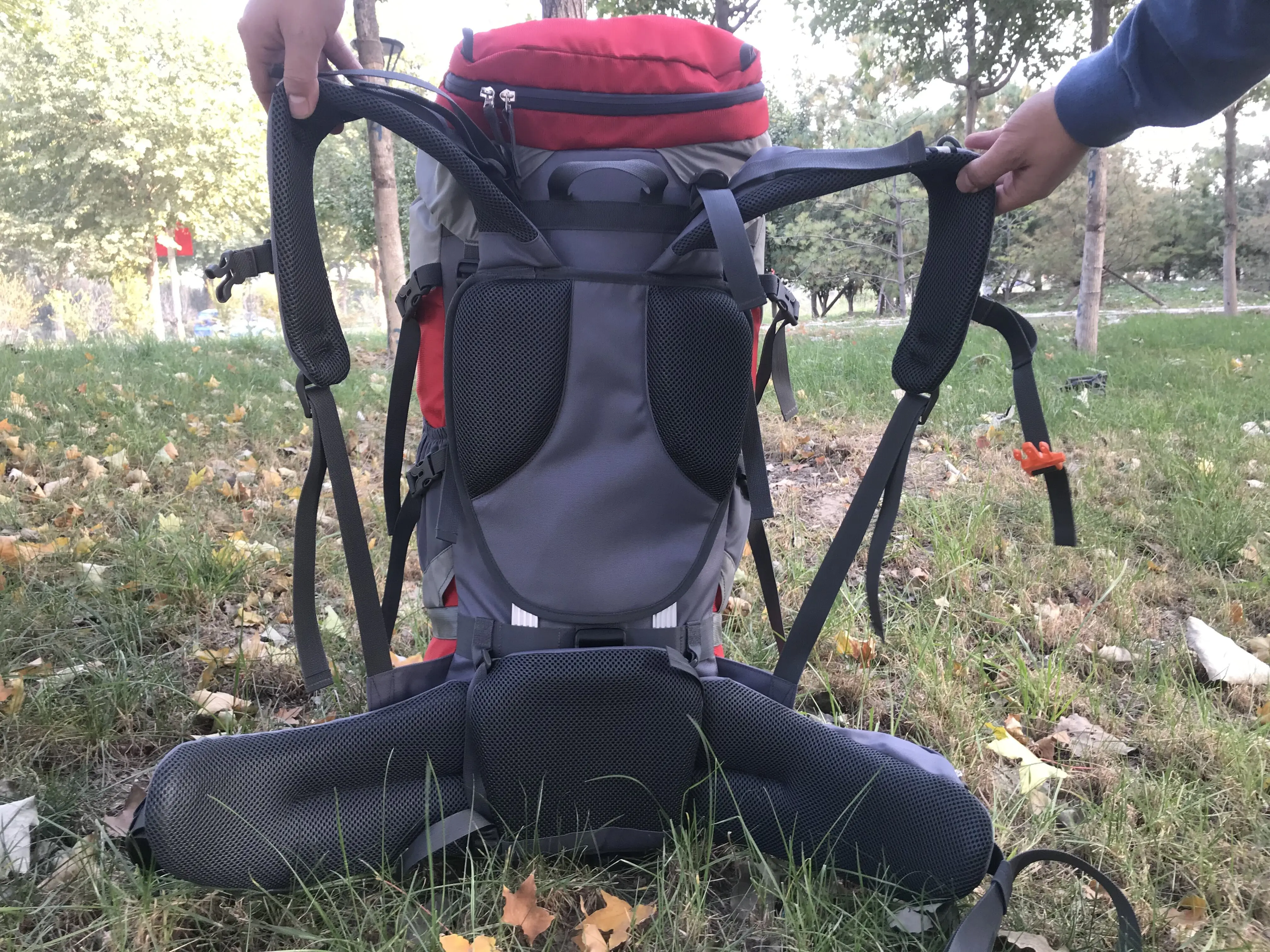 Fashion travelling new design 80L Green Color nylon track camping hiking backpack