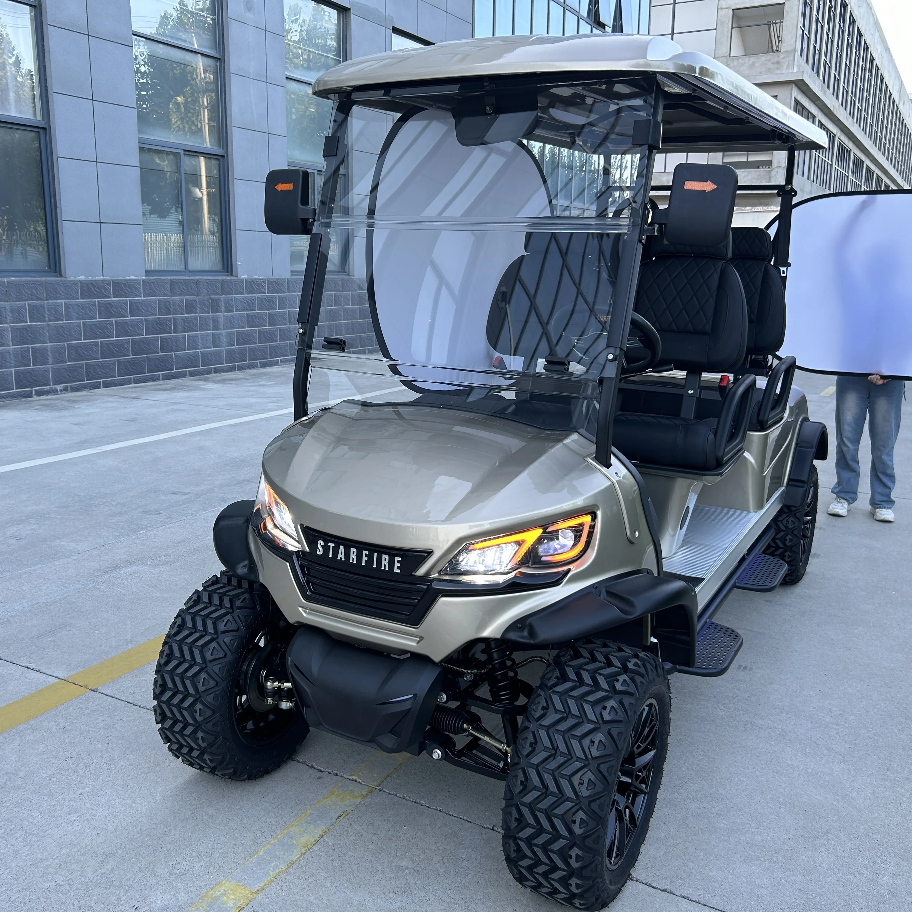 Stable And Durable 2+2 Seats wheel Off Road Lithium Battery Electric Hunting Buggy Golf Carts