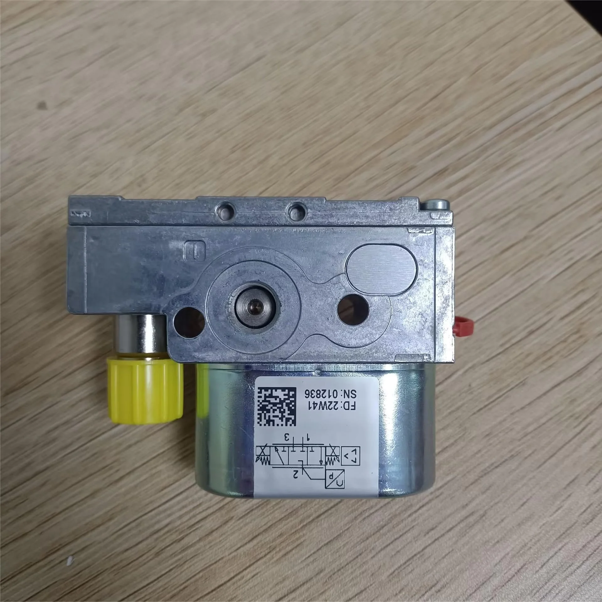 RVENTICS pressure regulating valve R414002413