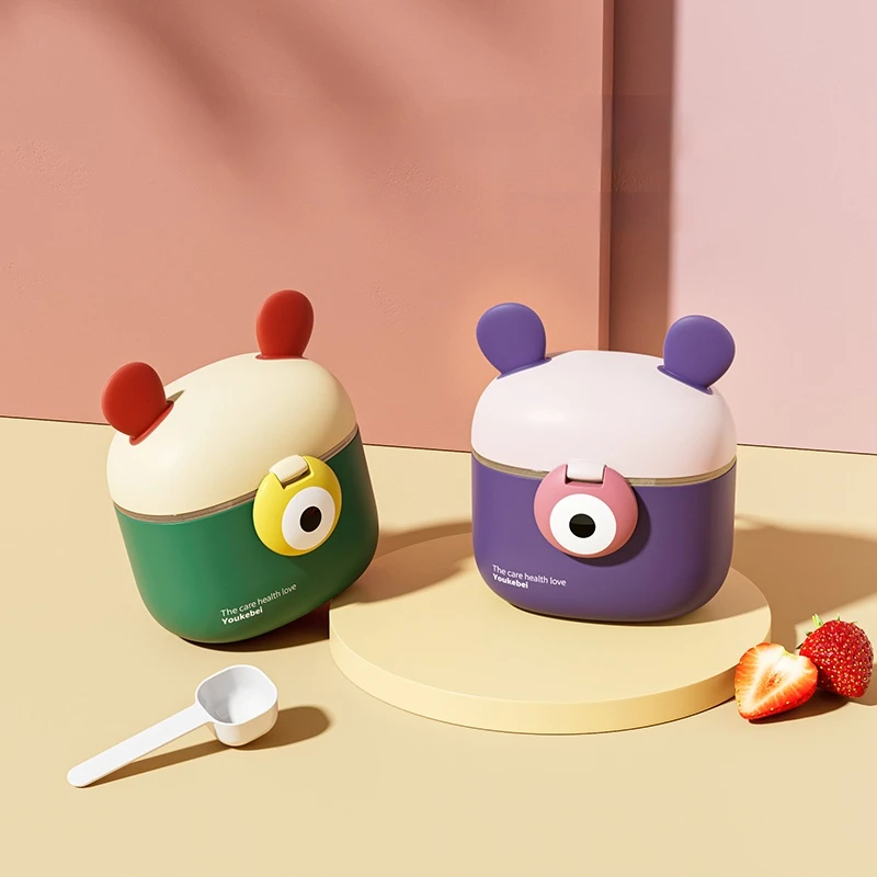 Wholesale 240g BPA-Free Plastic Milk Powder Storage Container Small Baby Food Dispenser Box with Handle for Newborns