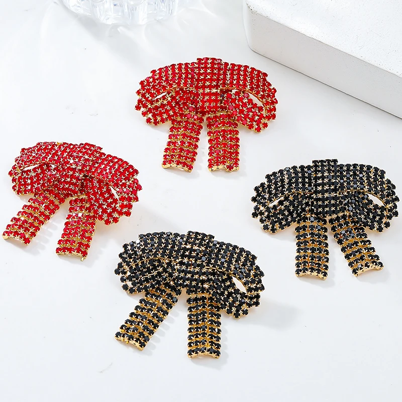 2024 Fashion Jewelry Wholesale 2024 Bridal Luxury Rhinestone Earrings Super Flash Claw Chain Full Diamond Bow Earrings for Women