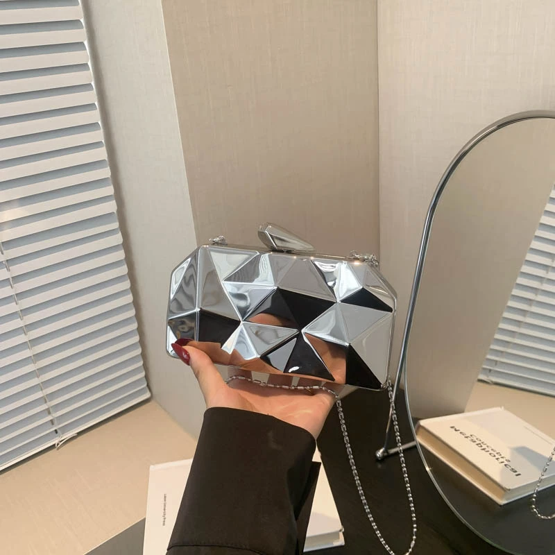2024 New Design Fashion Gold Geometric Metal Frame Evening Cutch Bags For Women Cross-body Purses Lady Wedding Dinner Bags