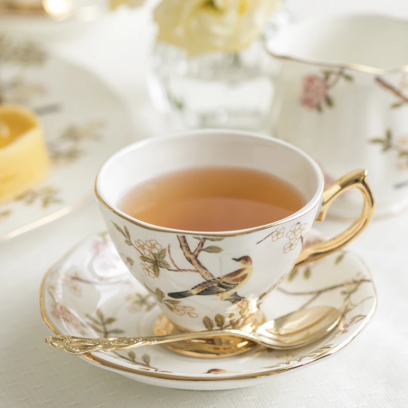 Fine Bone China Custom Ceramic Bone China Tea Cups & Saucers  For Hotels British Afternoon Tea Cups