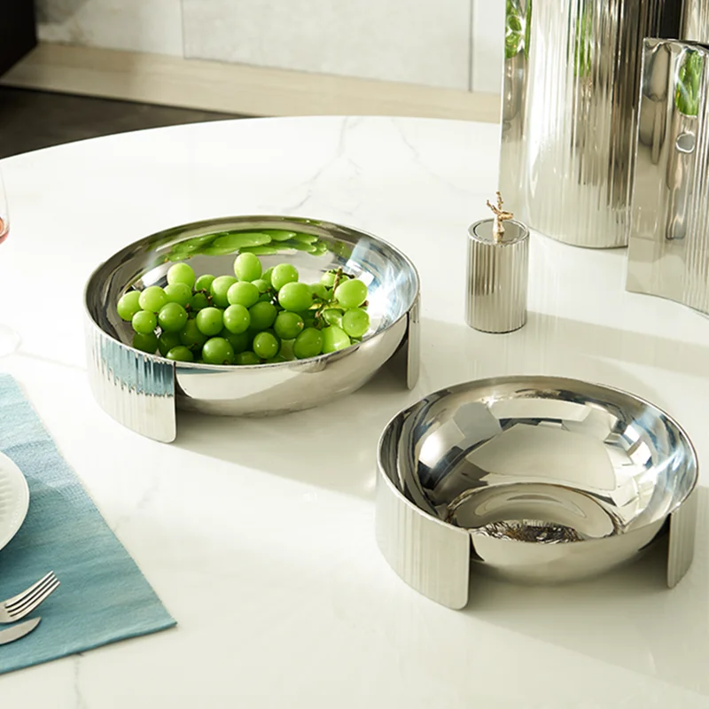 Hotel fruit Tray customised light luxury silver 304 stainless steel round fruit tray Upscale household silver fruit plate