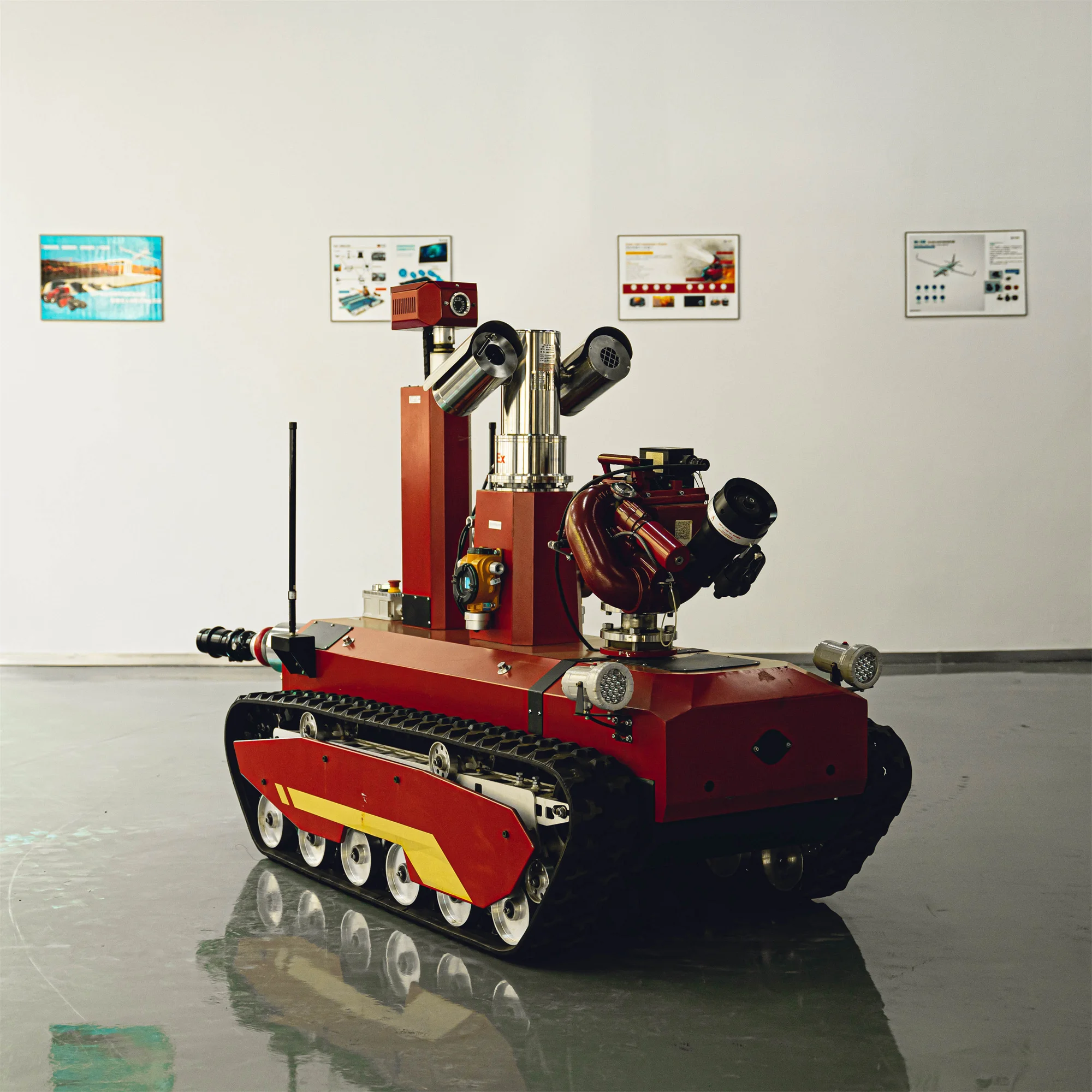 2022 Hot Selling Smoke Exhaust Fire Fighting Firefighter Anti-Fire Robot