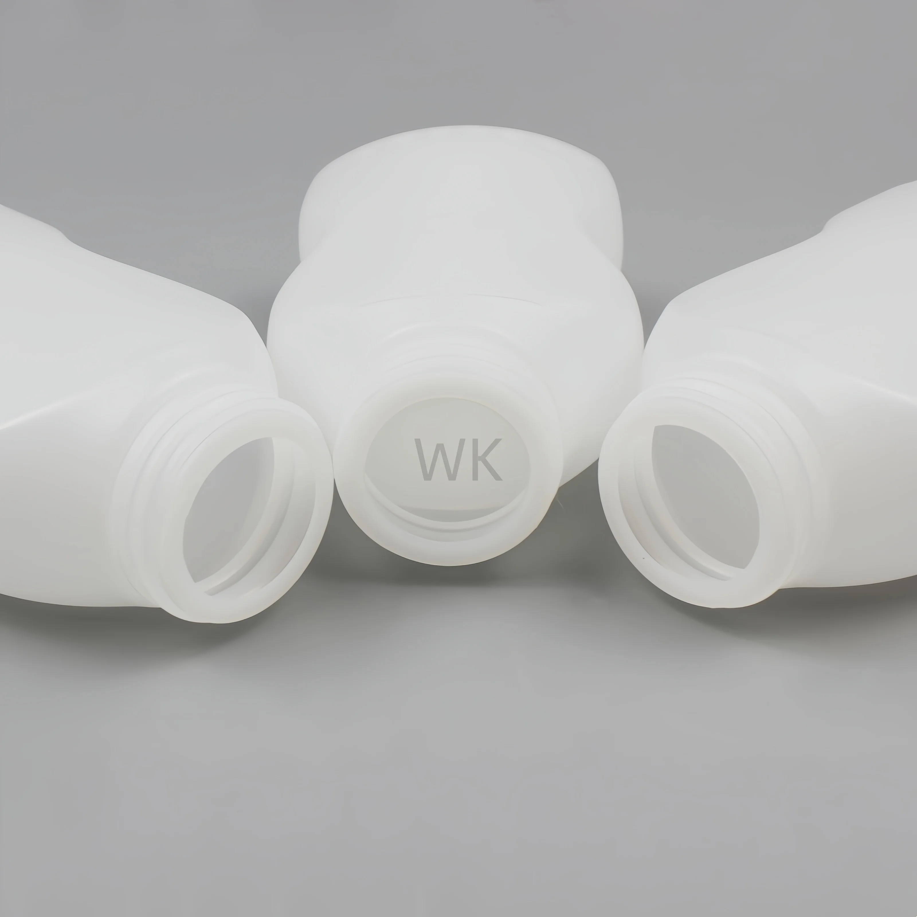 Wholesale of plastic jam squeeze bottles with multiple specifications, suitable for kitchen use with various sauces