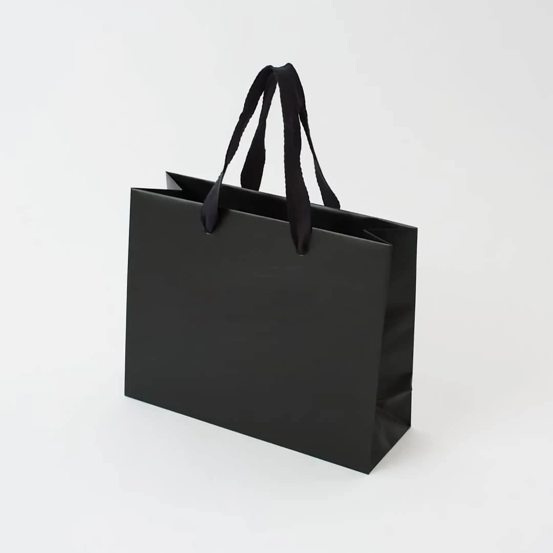 Recyclable Luxury Cosmetic And Skincare Use Paper Bag Custom Print Full Black Paper Bag With Handle
