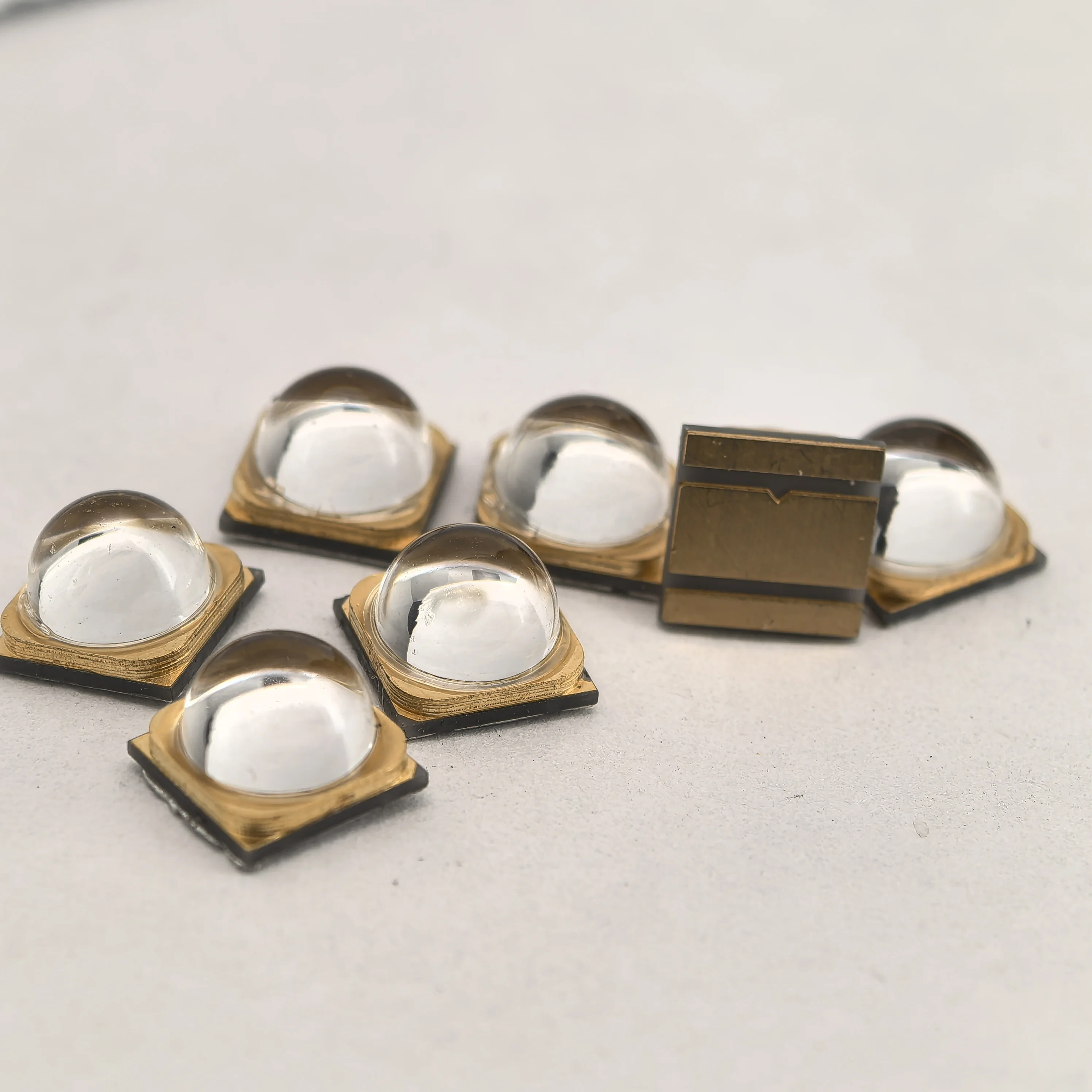 High power curing lamp 6565 SMD LED chip 12W 6V 365nm  370nm 380nm 4 chips UVA365nm  ceramic bracket super strong curing effect