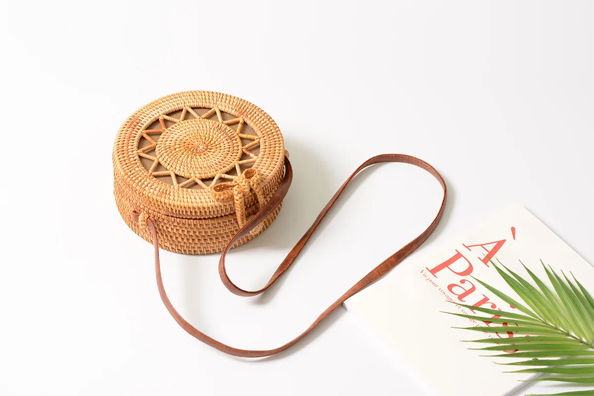 Wholesale Handmade Rattan Beach Bag for Women round Straw Logo Design from Viet Nam Handicrafts for Summer Vacation 2023