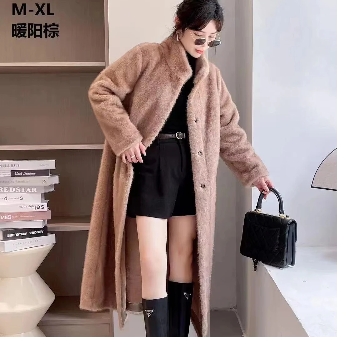 Женское длинное пальто из искусственного меха