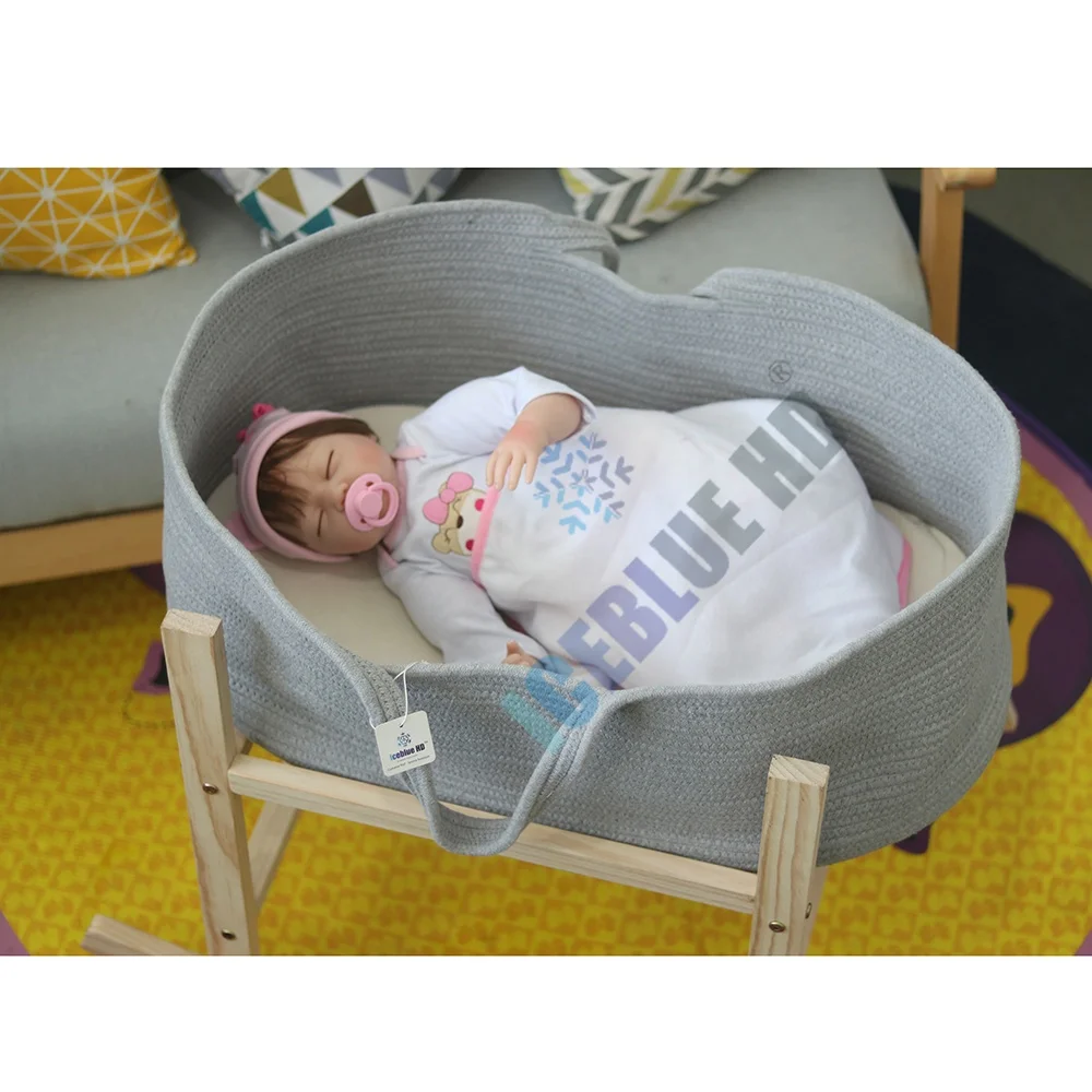 ICEBLUE HD Low MOQ Fast Delivery Customized Natural Cotton Woven Rope White Moses Basket and Wooden Stand