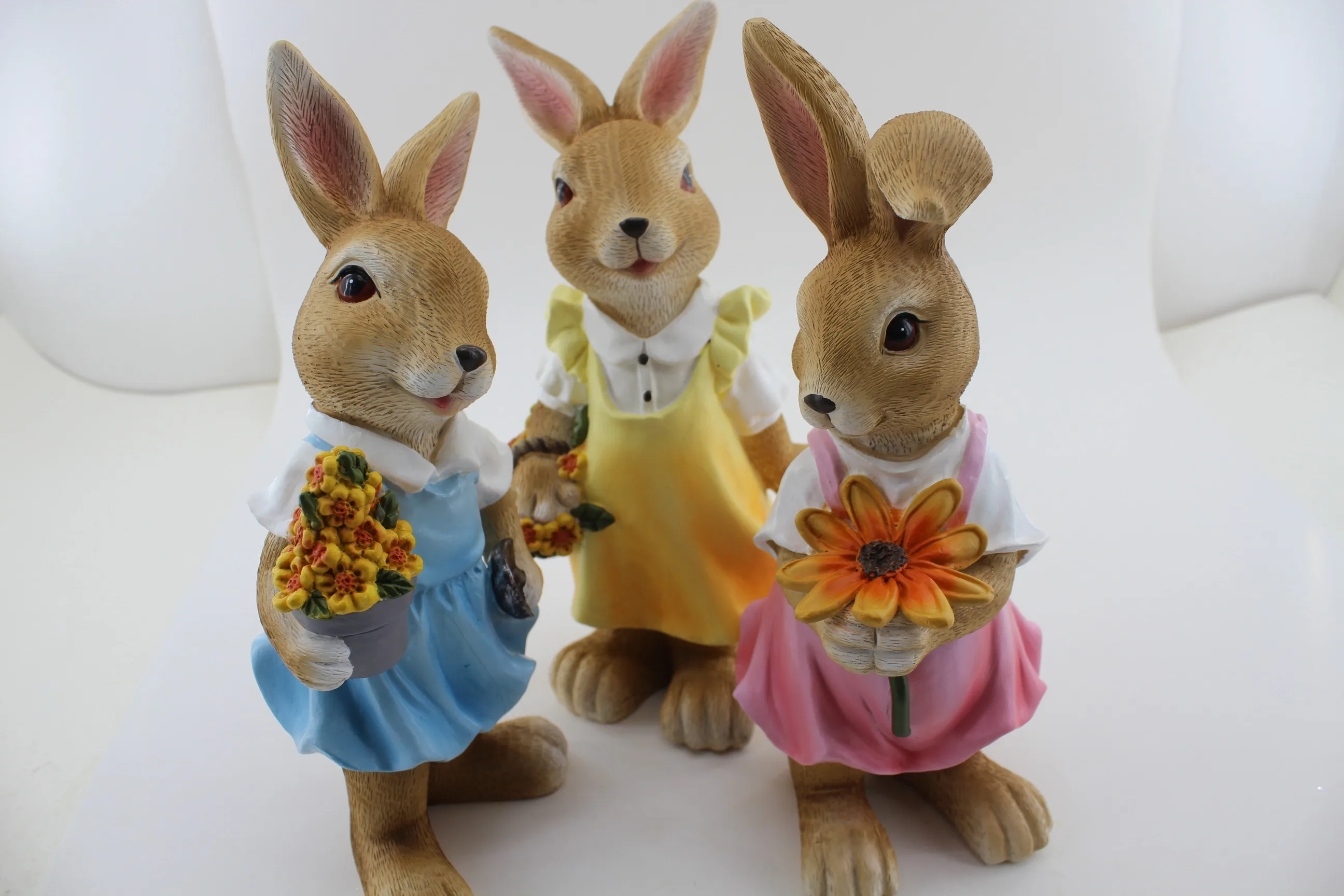 2022 Resin Easter Bunny Rabbit Figurines Decoration Cute rabbit home decoration