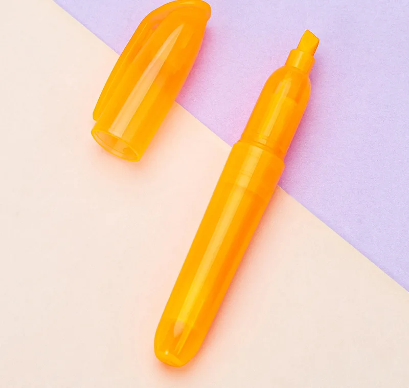 Plastic Highlighters Students use colored single-head highlighters to highlight and mark the graffiti ledger marker