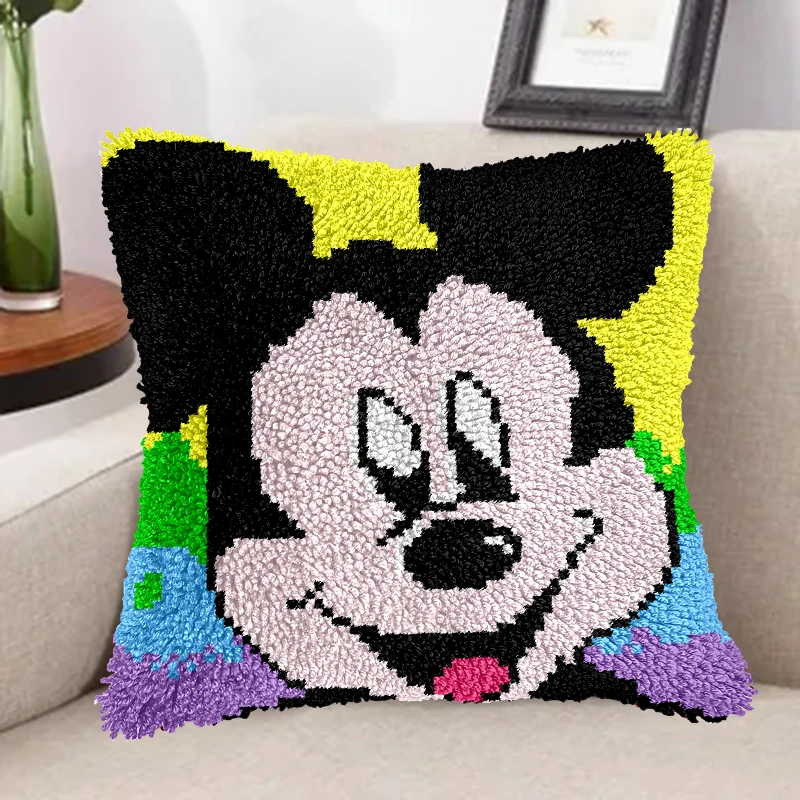 Morden pre-printed canvas crochet yarn embroidery kits throw pillow cover animal elk latch hook cushion kits for Adults Beginner