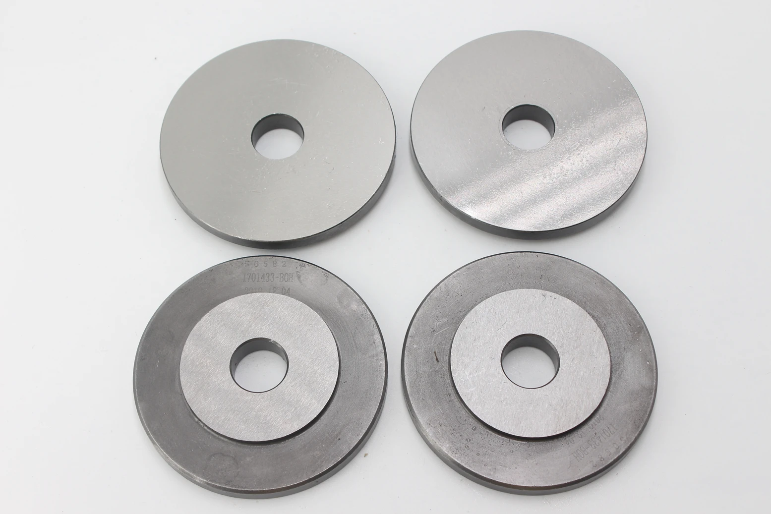 Customized 3mm thickness stainless steel large diameter extra thick flat washer