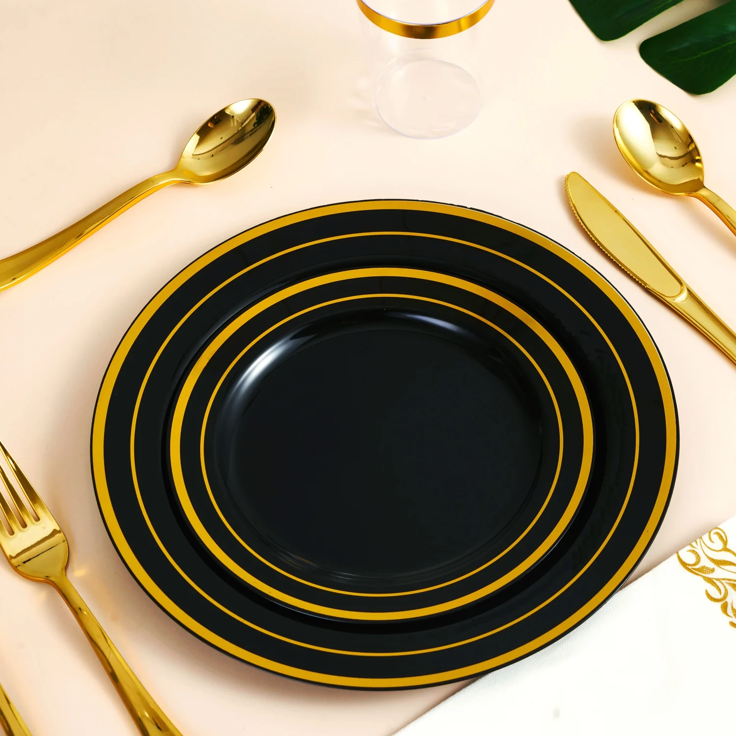  Black and gold party wedding plates plastic disposable cutlery dinnerware