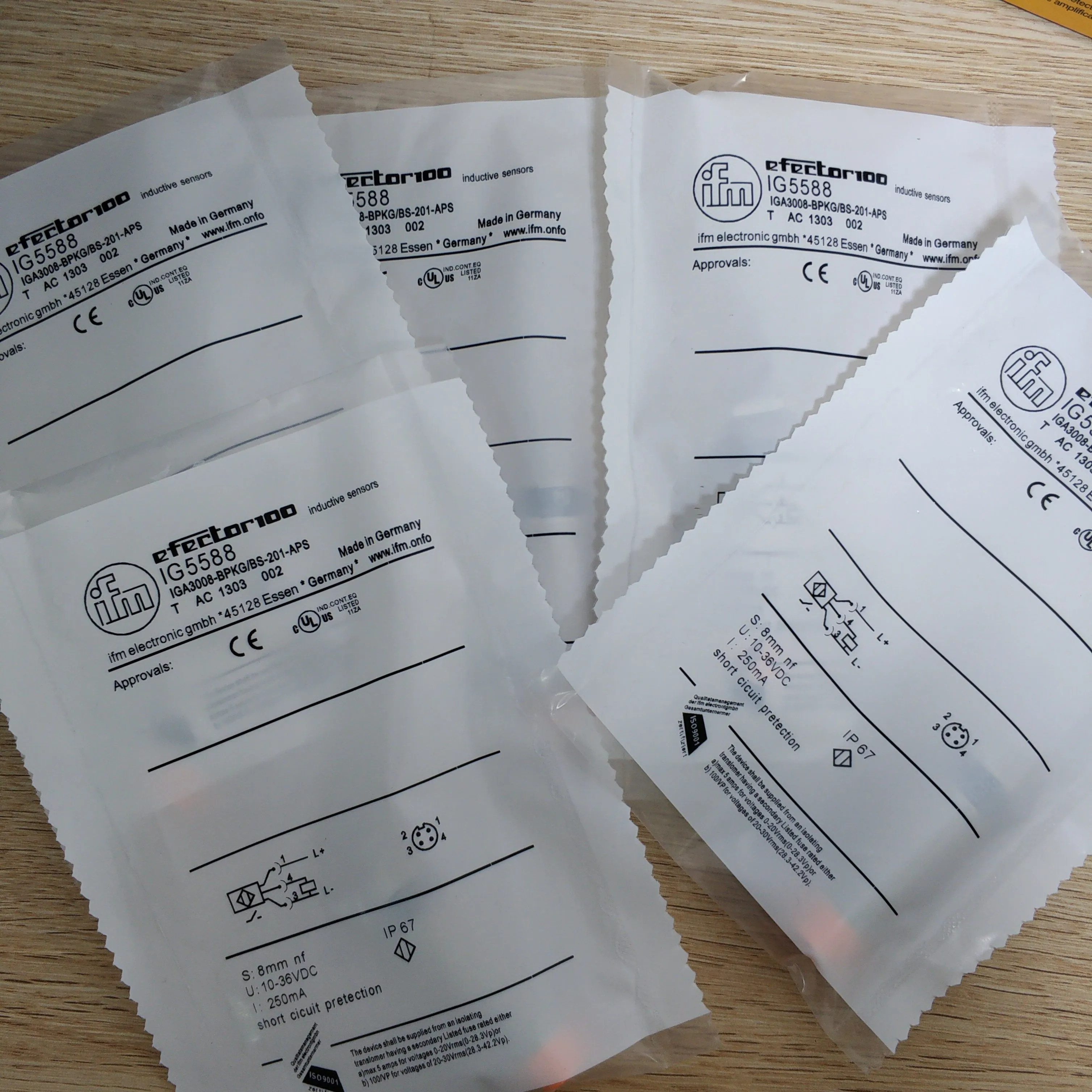 IFM Inductive Sensor IG5588  IG5582 IG5584  IG5575 IG5579