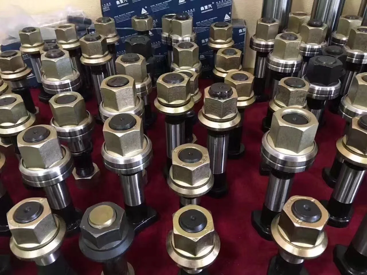 Factory Sale Various Bulk Truck Chassis Parts Front Wheel Tyre Screw For Lyte