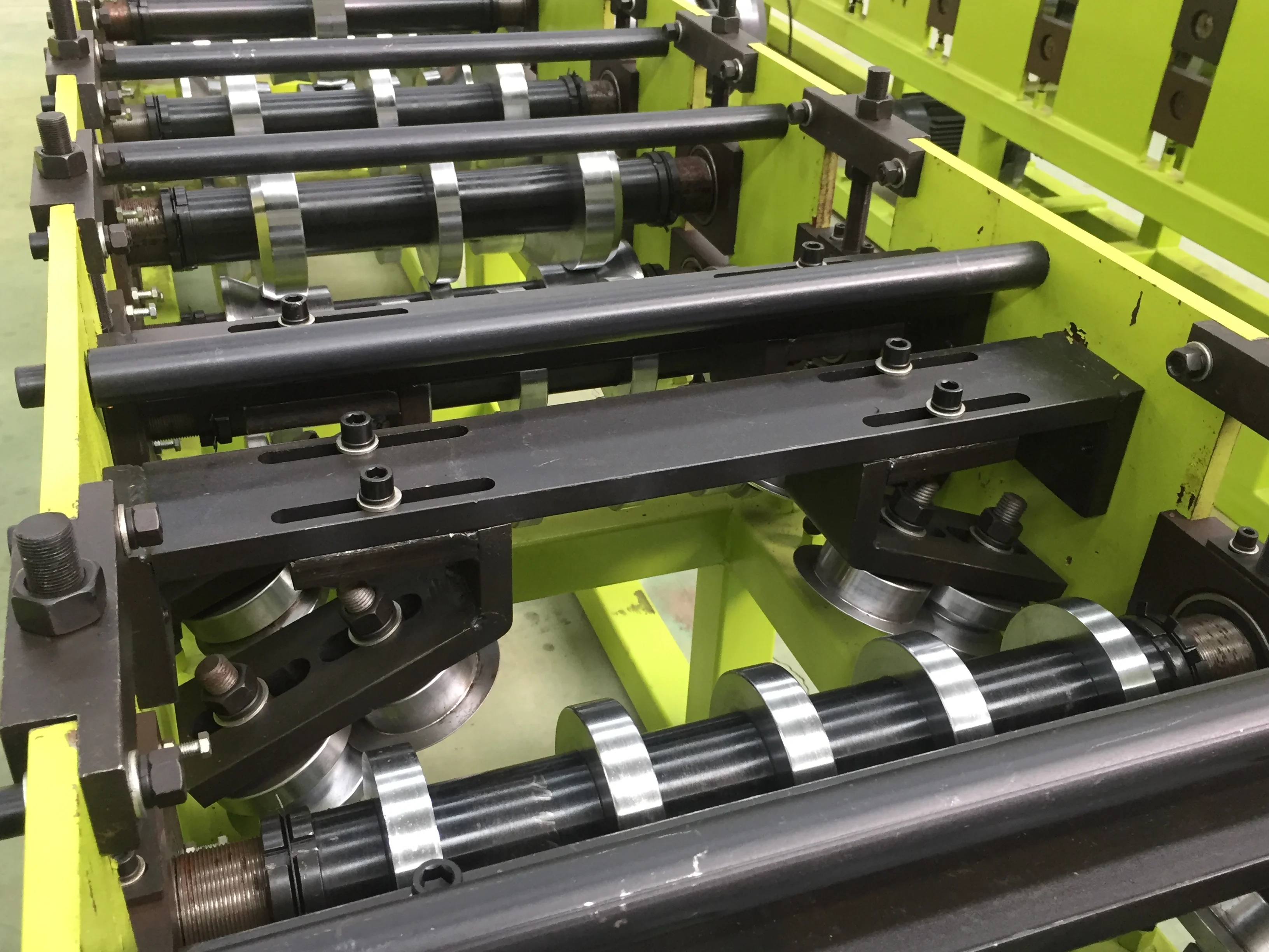 Corner bead V L shape steel channel angle roll forming machinery