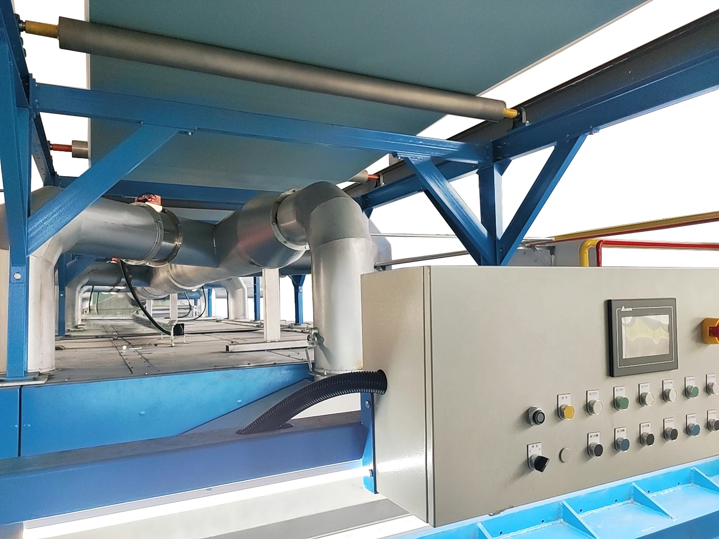 PU PVC TPU TPO TPEE Silicone Coating Machinery Conveyor Belt Systems Painting Production Line For Indoor Skiing