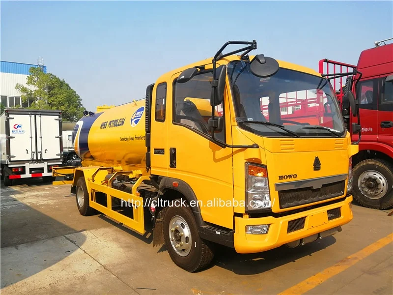 4x2 HOWO 5.5cbm lpg tanker truck 5000 Liter Cooking Gas lpg truck
