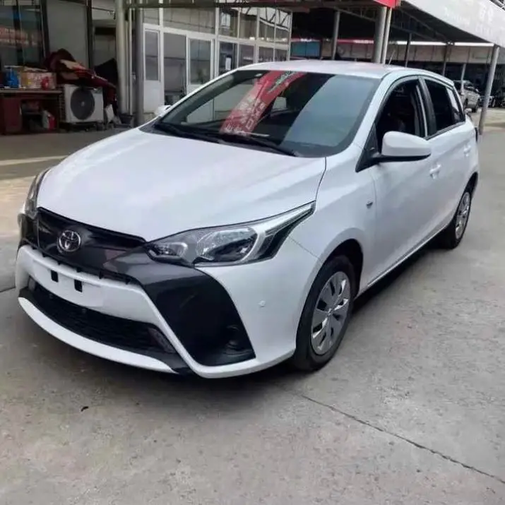 Б/у Toyota Ya-ris в хорошем состоянии