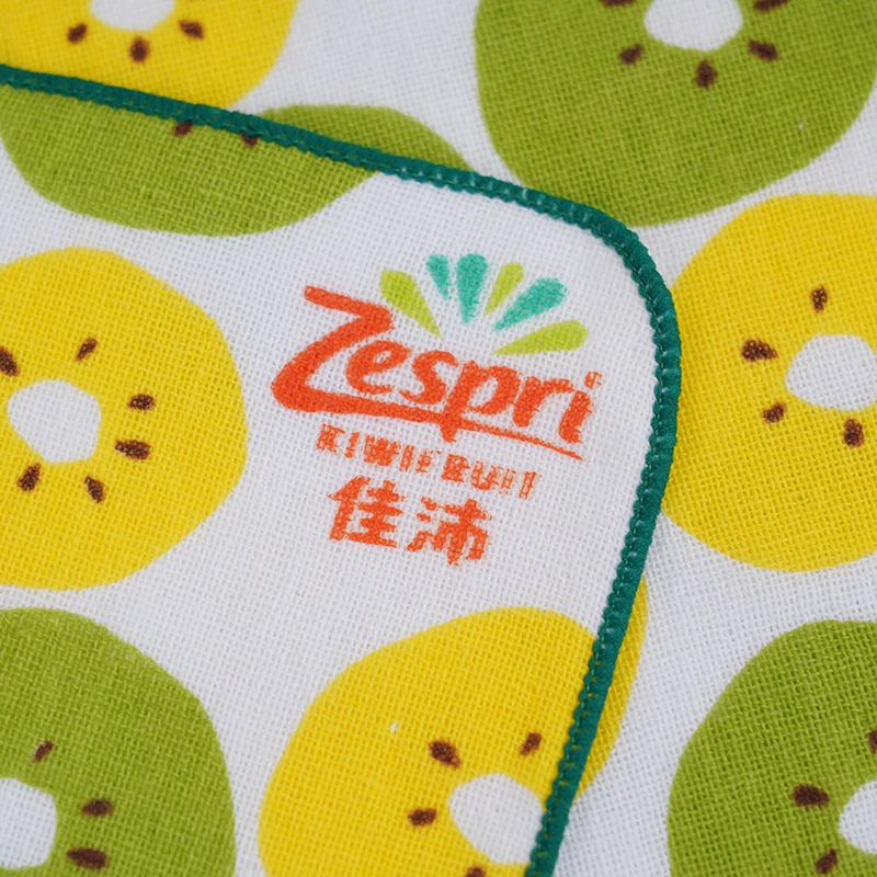 Pure cotton gauze  kiwi fruit printed handkerchief  one side pure cotton  one side gauze  active printed square towel