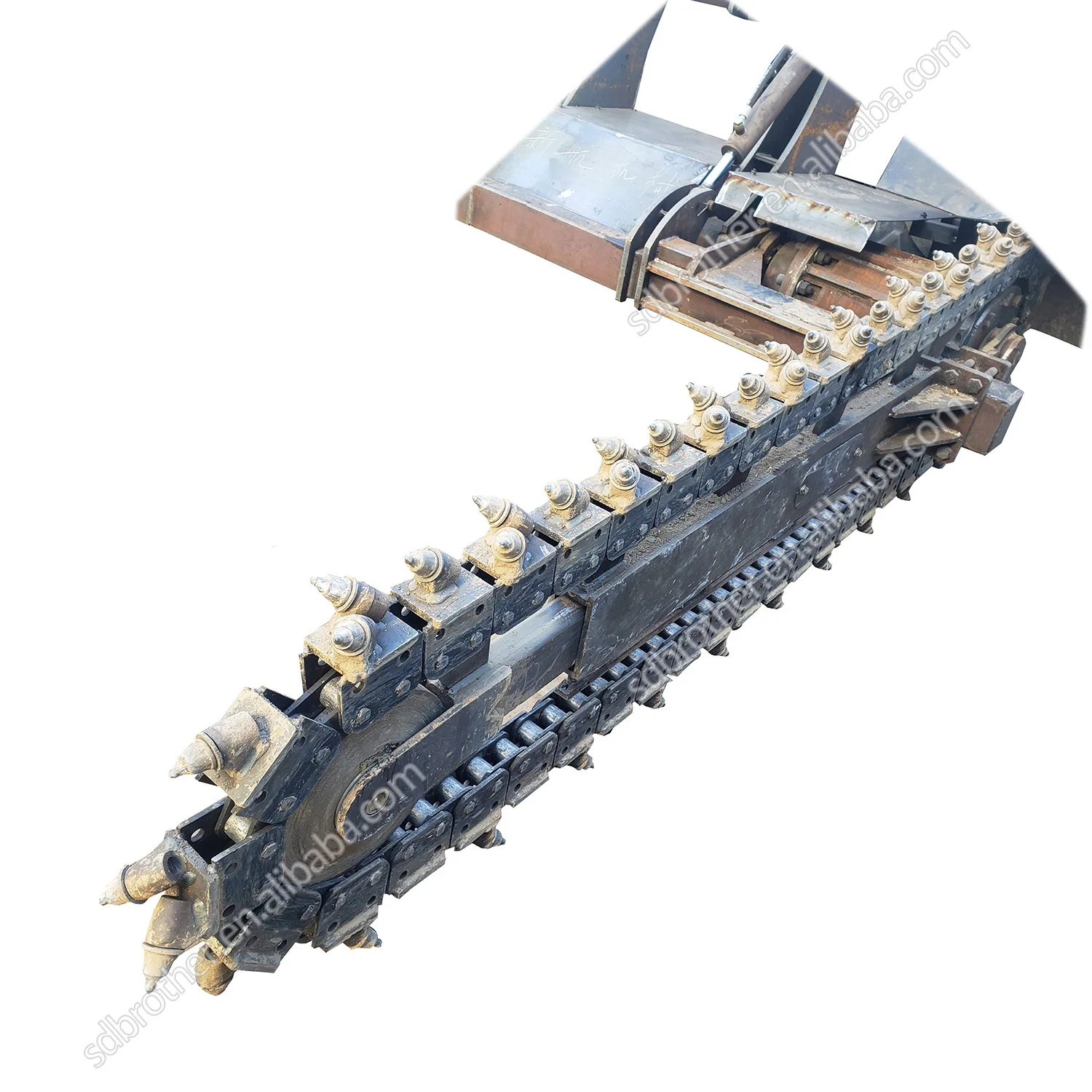 Асфальтовый траншеекопатель лучшего качества с пулевыми зубцами.