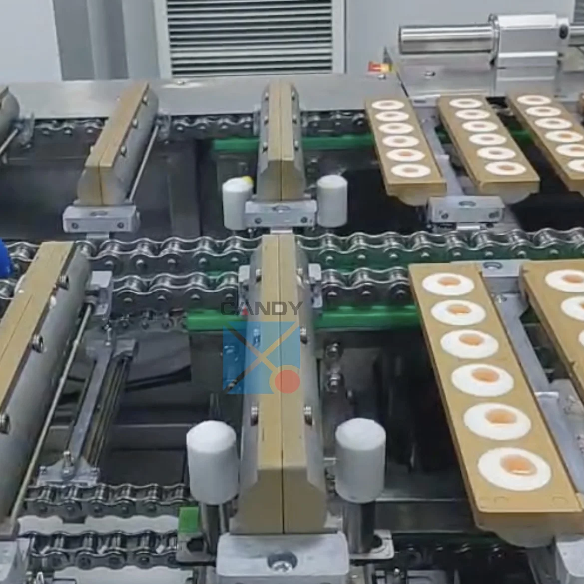 Shanghai Factory cheap price caramel lollipop air inflation jelly gummi candy making line eyes gummy machine