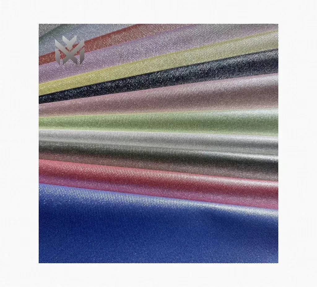 Full Grain Pattern Glossy Metal Film PU Synthetic Leather Vinyl for Cosmetic Luggage Shoe Upholstery