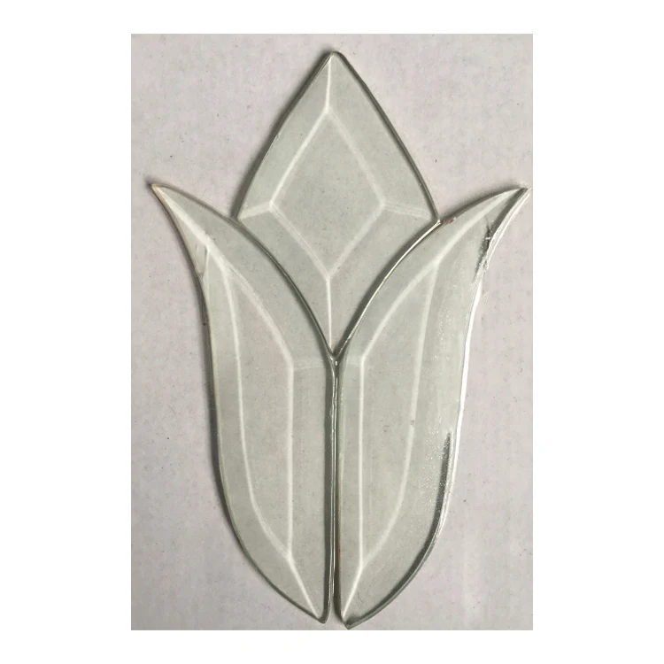 China Manufacturer Ornament Beveled  Edge Tempered  Glass Wood Doors 2019