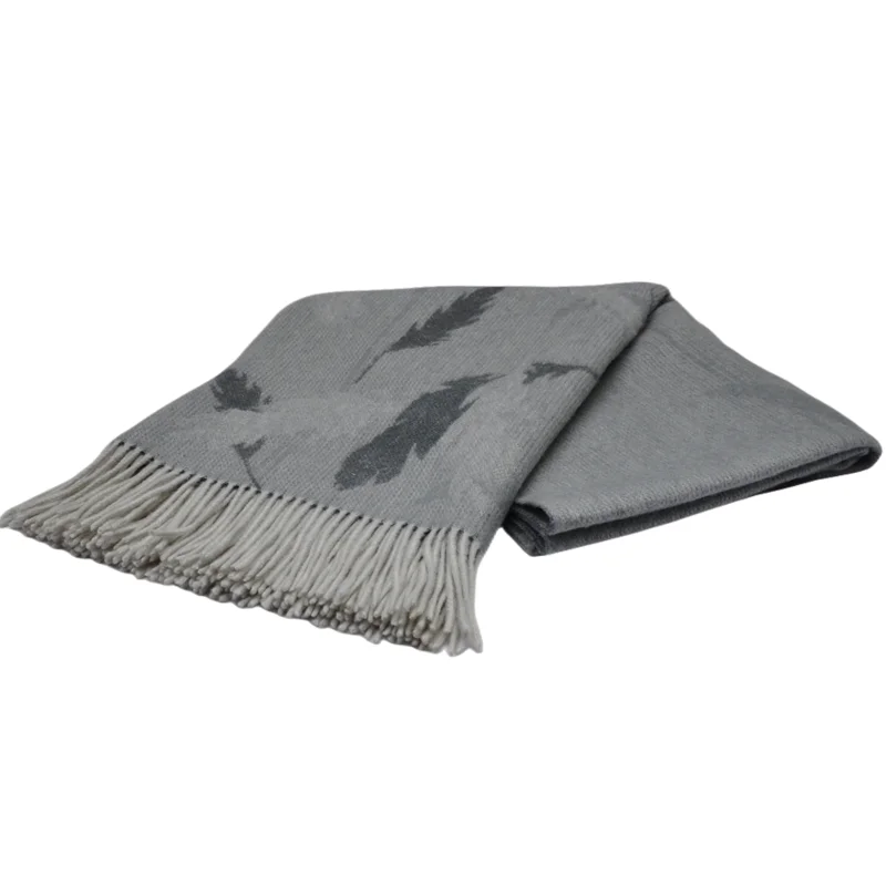 BLUE PHOENIX nordic blanket 100% wool charcoal feather jacquard cozy luxury sofa nap mora spain