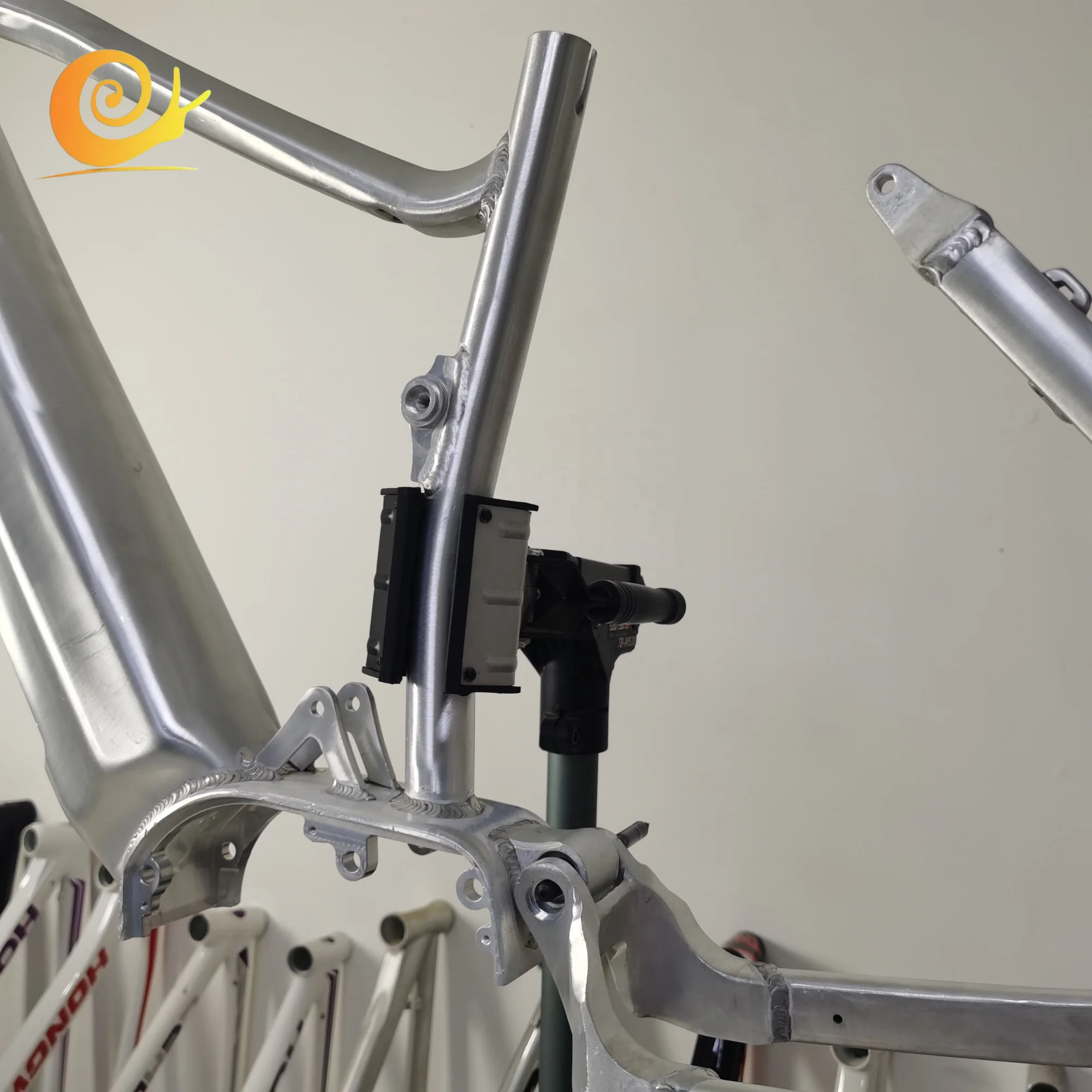 TianJin HW MACHINERY BaFang M600/G510  SHIMANO EP8 climbing downhill E- bicycle frame Aluminum alloy electric bicycle frame
