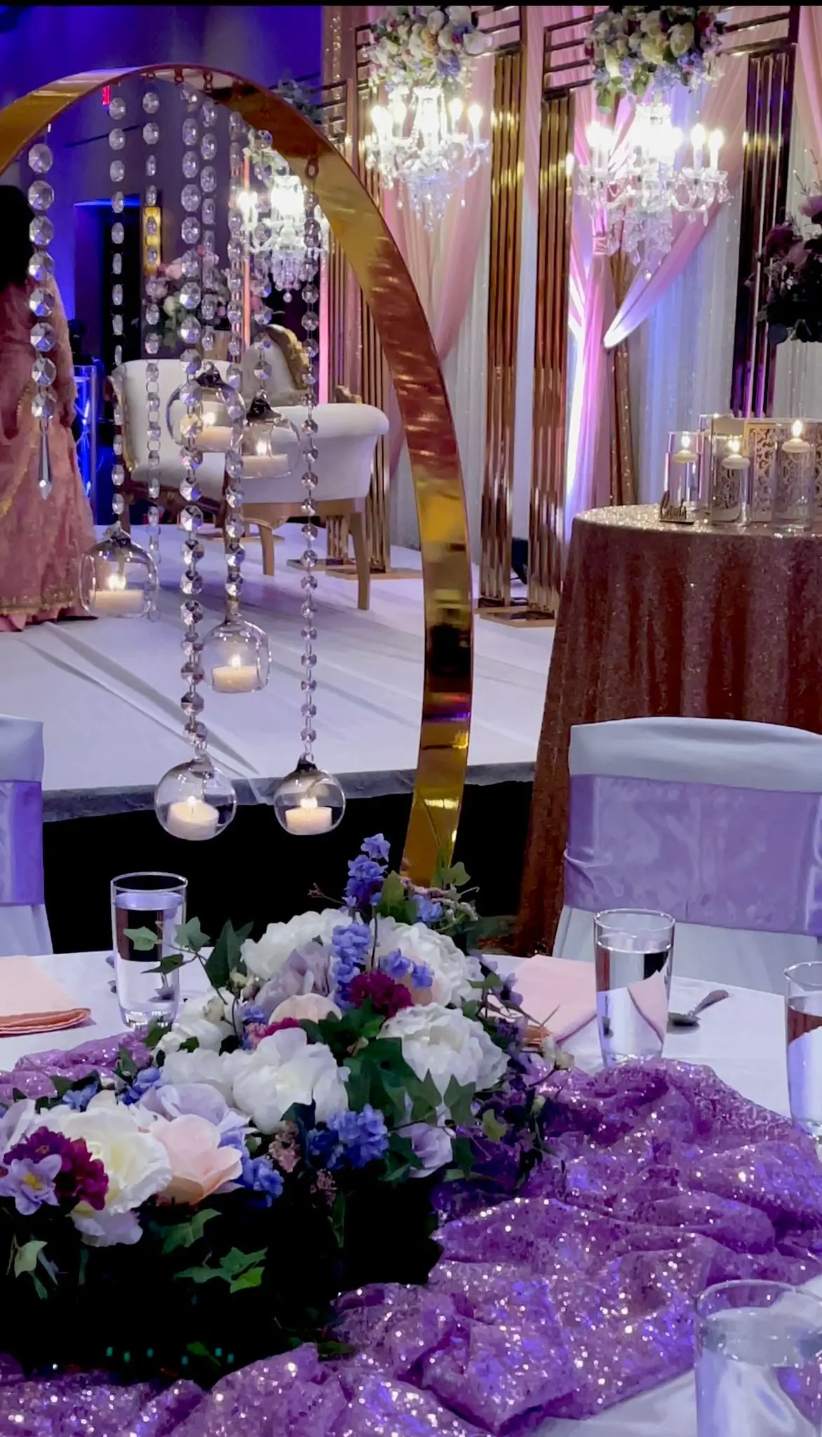 ZT-354  Wholesale hanging candle holders lighted flower gold hoop round stand for chandelier wedding centerpieces