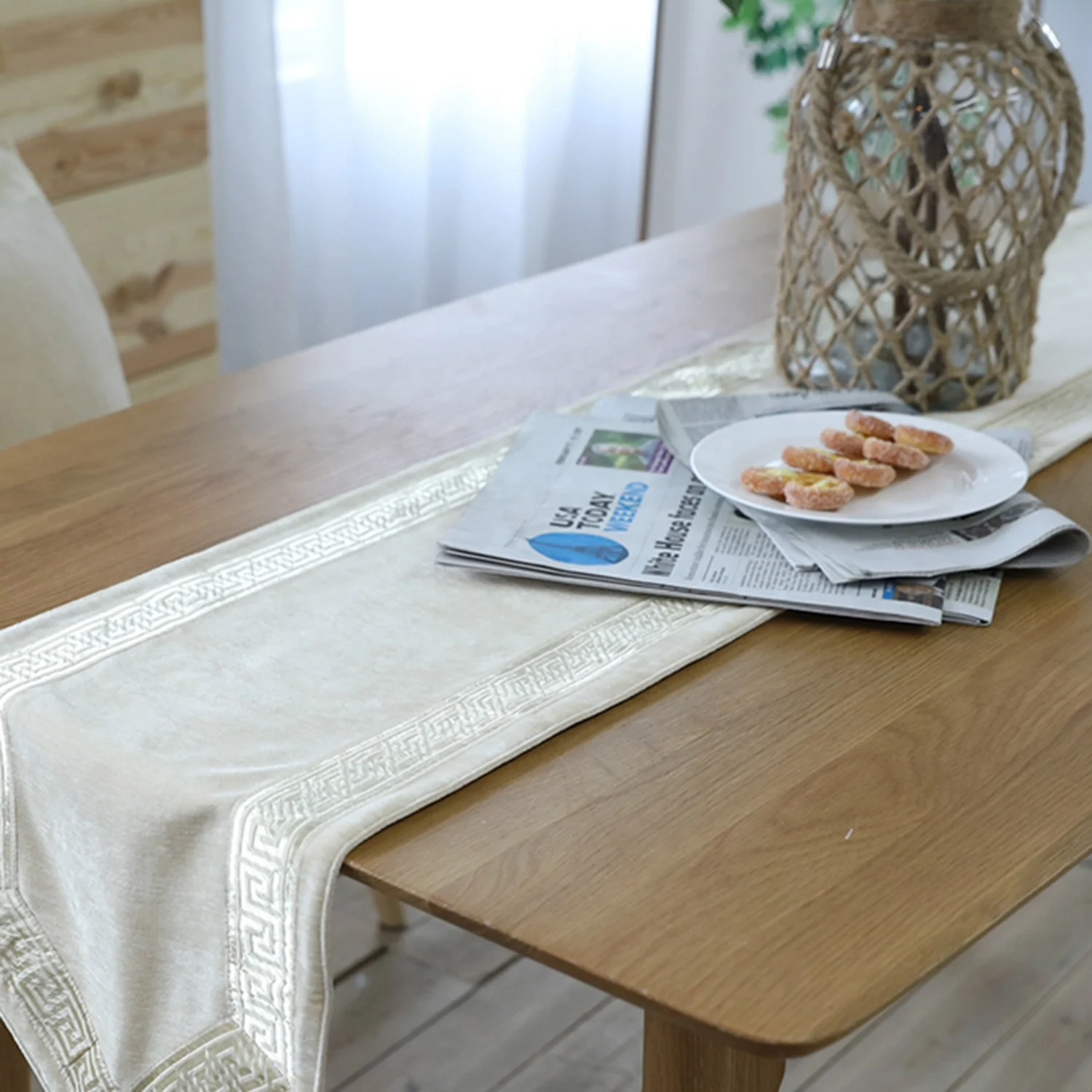 Wholesale cheap Europe nice hot sell elegant beige embroidery table runner for hotel bed runner bed flag