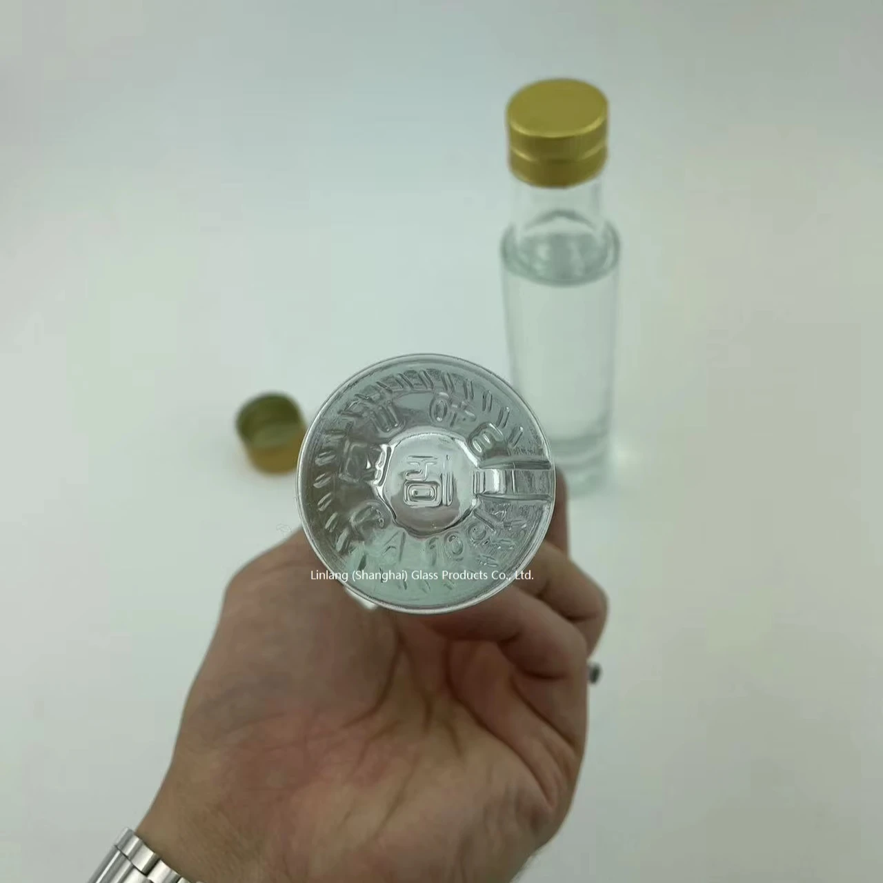 Shanghai Linlang лидер продаж оптовая продажа прозрачная стеклянная бутылка для оливкового масла объемом 100 мл с крышкой защиты от заправки