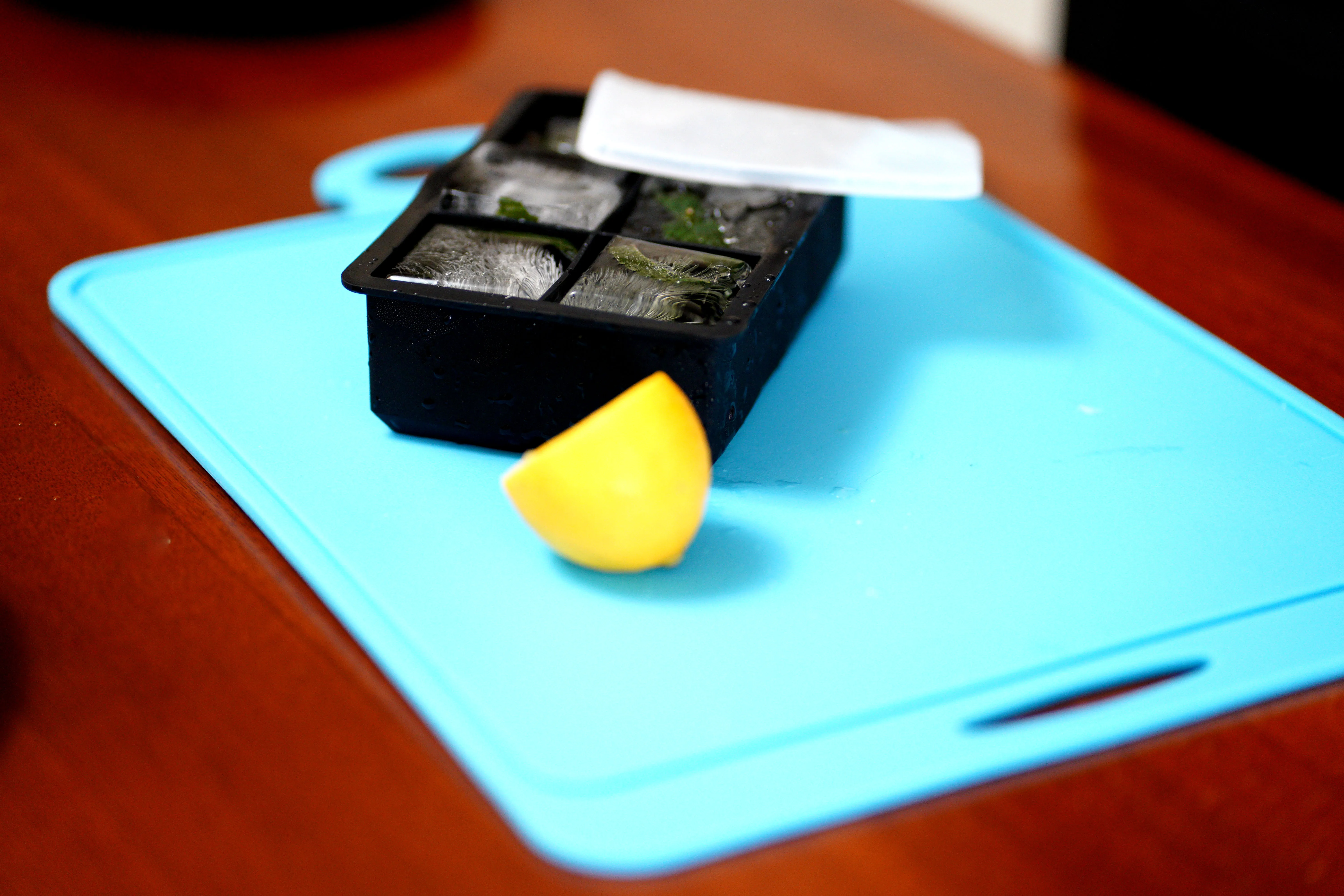 6Holes Ice Maker  Reusable Food Grade BPA Free Silicone Ice Cube Tray