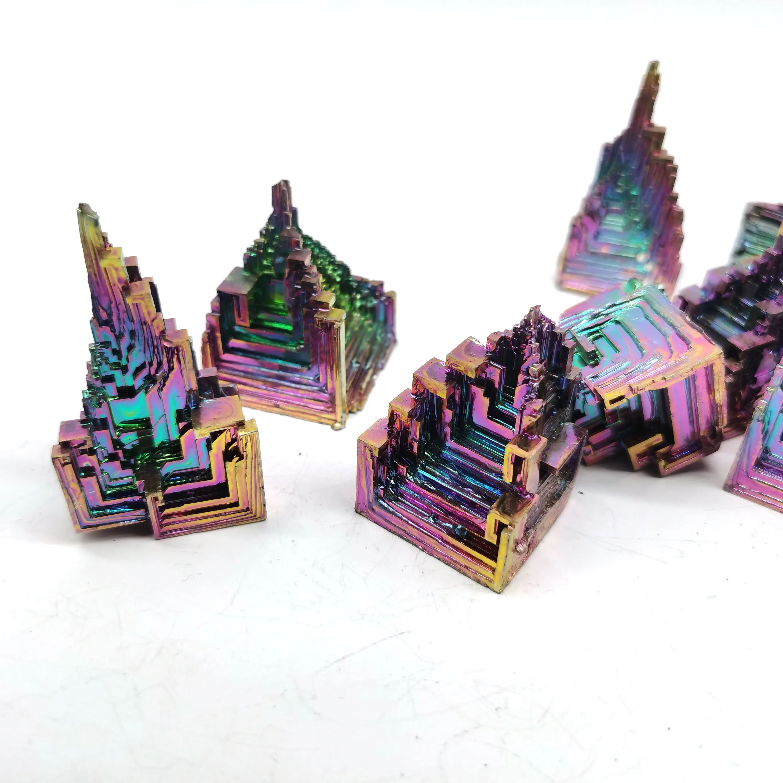 Factory Price Natural Metal Ore Made Bismuth Rainbow Crystal Quartz Bismuth Ingot Crystal Tower for Decoration