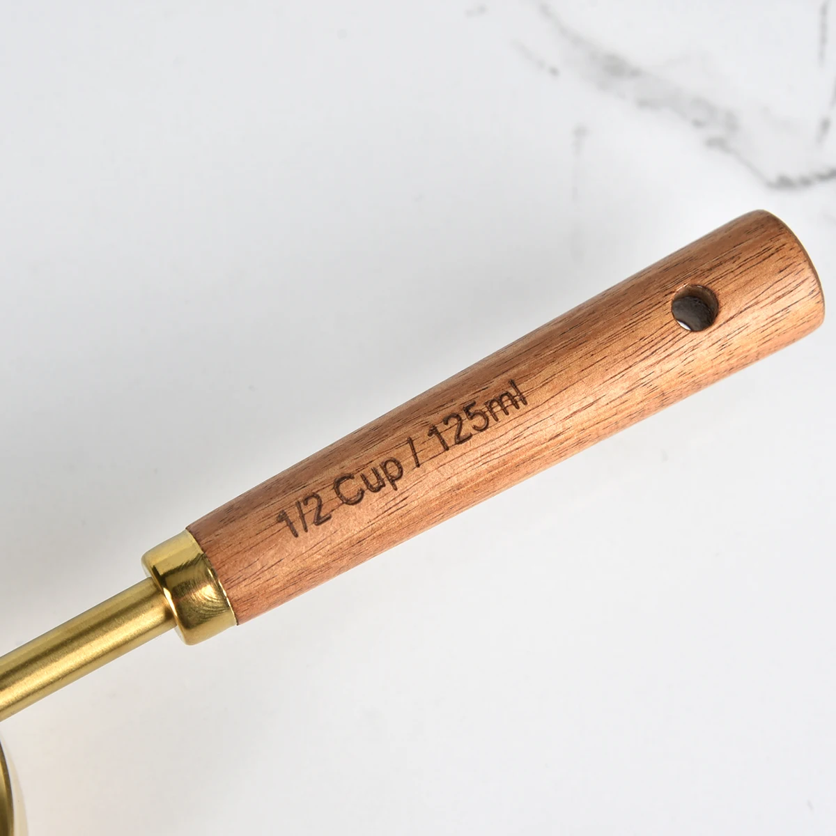 High Quality Measuring Cup And Spoon Set of 8 With Wooden Handle Stainless Steel Kitchen Measuring Spoon With Rose Coated