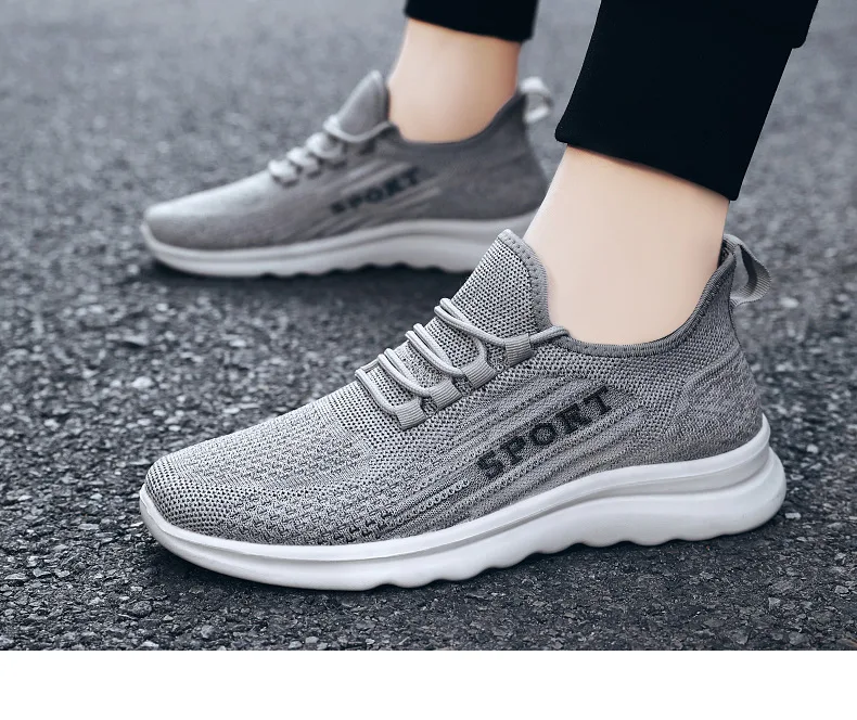Wholesale Light Sneakers Casual Fashion Sports Running Men Shoes New Walking Style