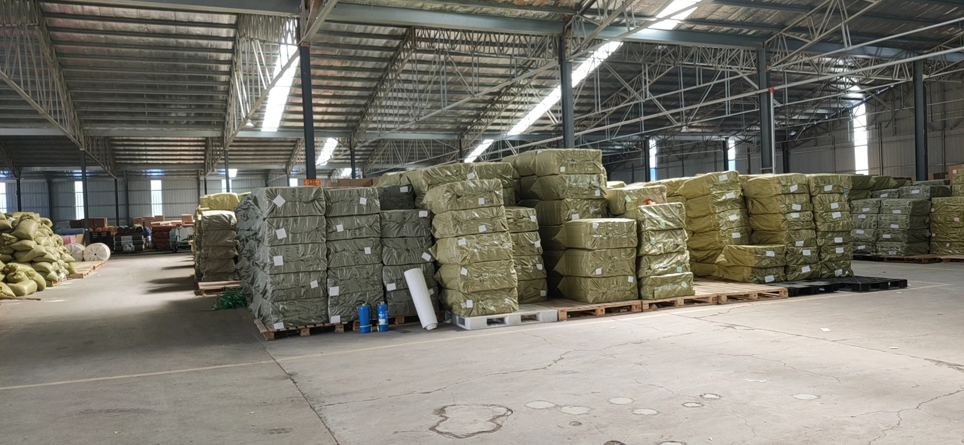 Wall Mural Photo Wallpaper 3D 5*5 Cm Mirror Stickers Soundproof Brick 3D Wallpaper