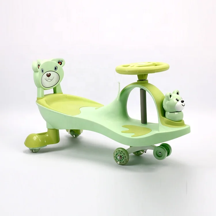 Детский пластиковый поворотный автомобиль с поворотом на 360 градусов